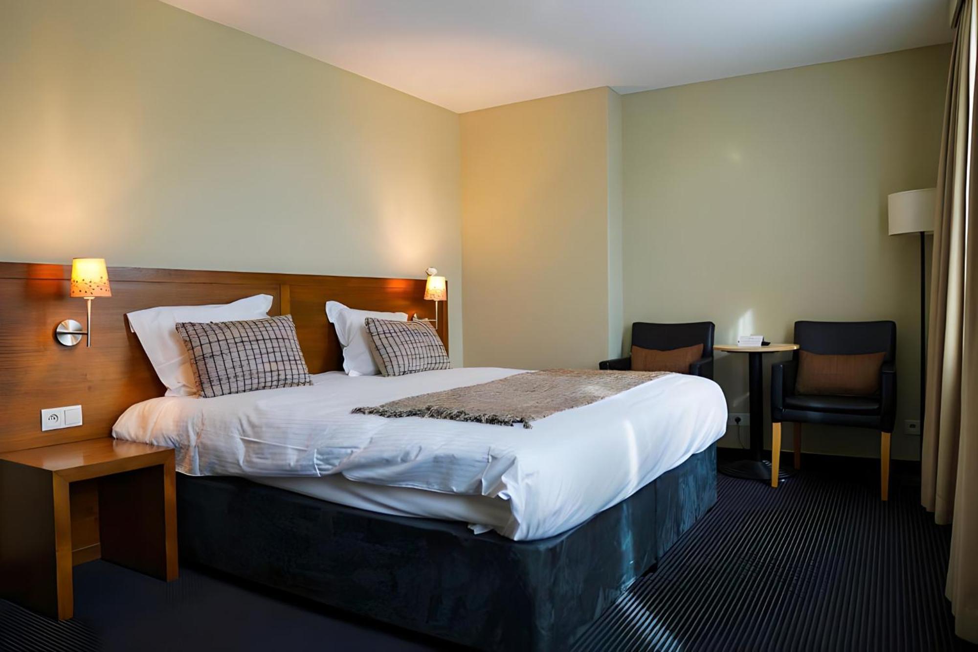 Hotel De Flandre Gent Bagian luar foto